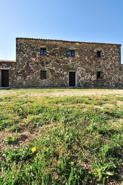 Stazzu Coiga Villa Aggius Bagian luar foto